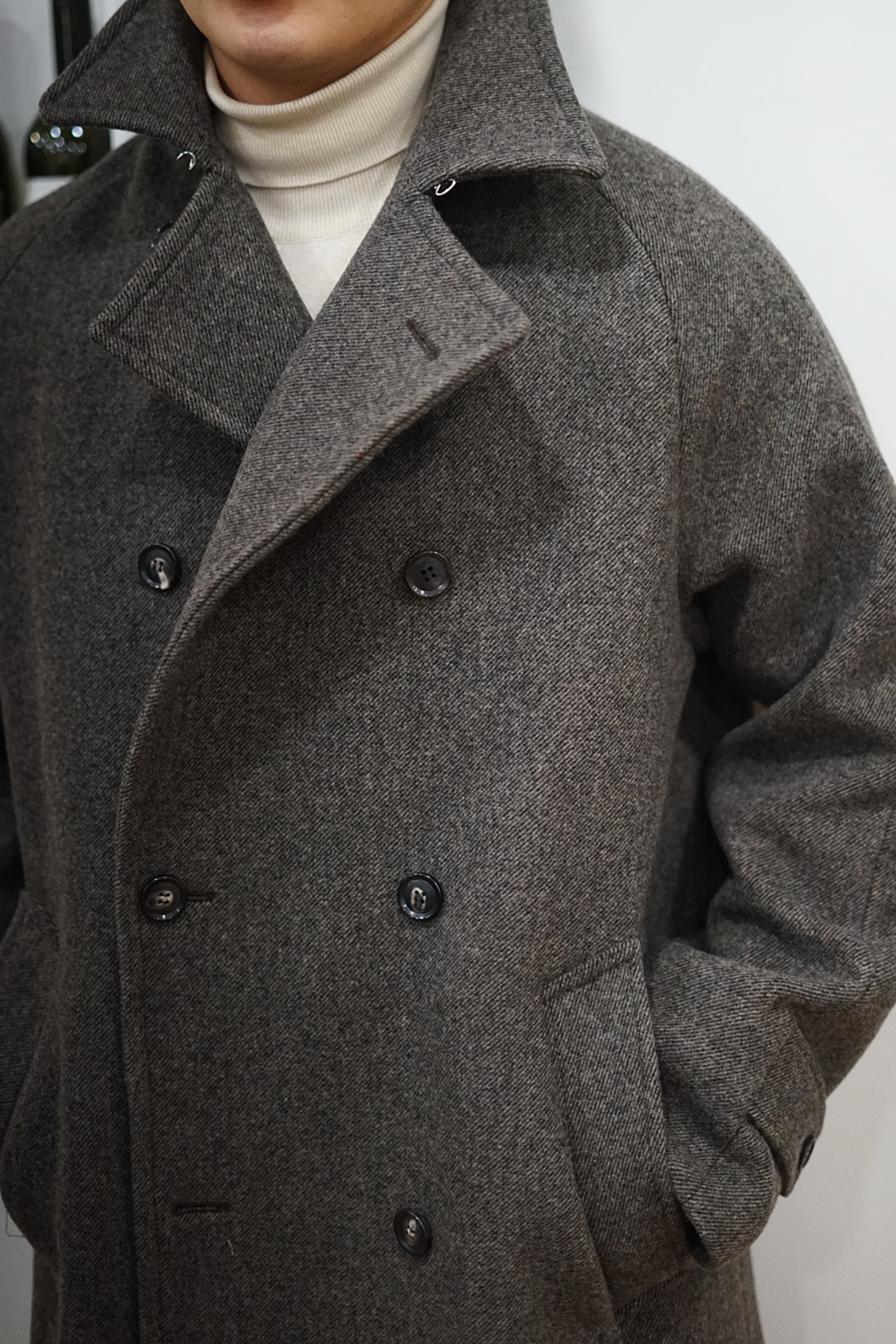 [한정수량]Heavy Wool Double Breasted Raglan coat grayish brownTANNERY X Assisi Bespoke House
